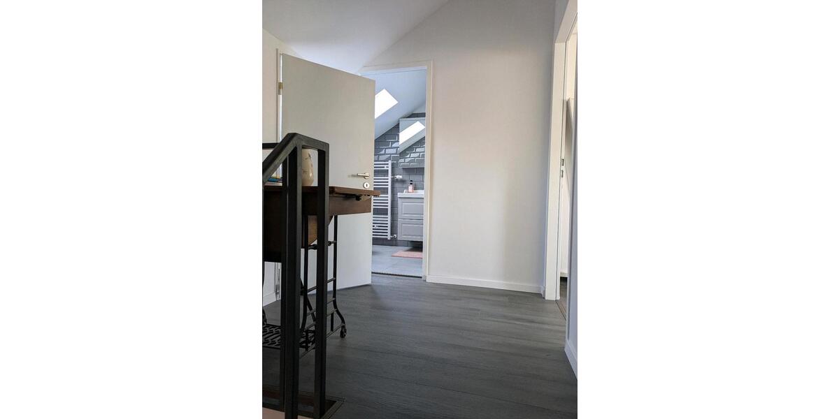 Reiheneckhaus in zentraler Lage zimmer