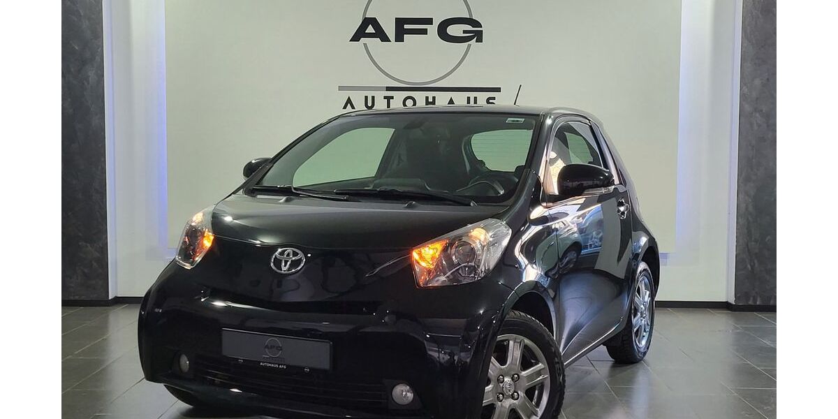 Toyota IQ 85.563 km 8.995 &euro; Wuppertal 42285