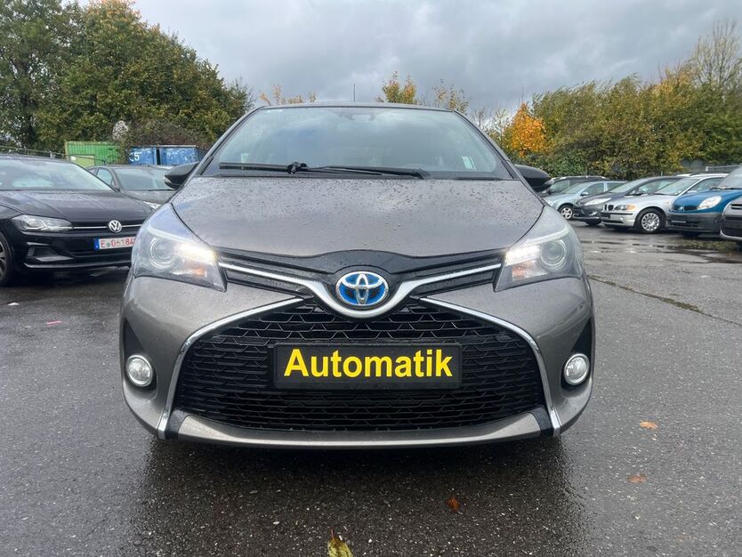 Toyota Yaris 69.000 km 11.580 € Essen 45357