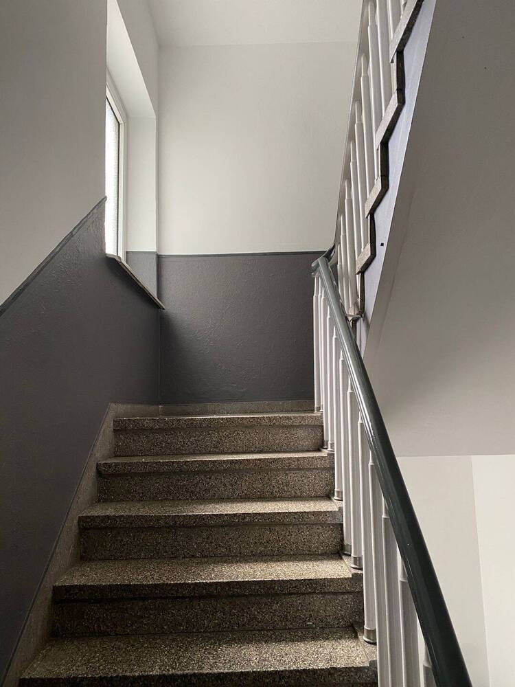 *NEU* RENOVIERTE 4 Zimmer Wohnung im 3.OG mit Balkon in Adolfstraße