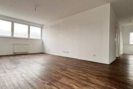 Hochwertige moderne Traumwohnung! Zentrale Lage! Ab sofort! 3 zimmer