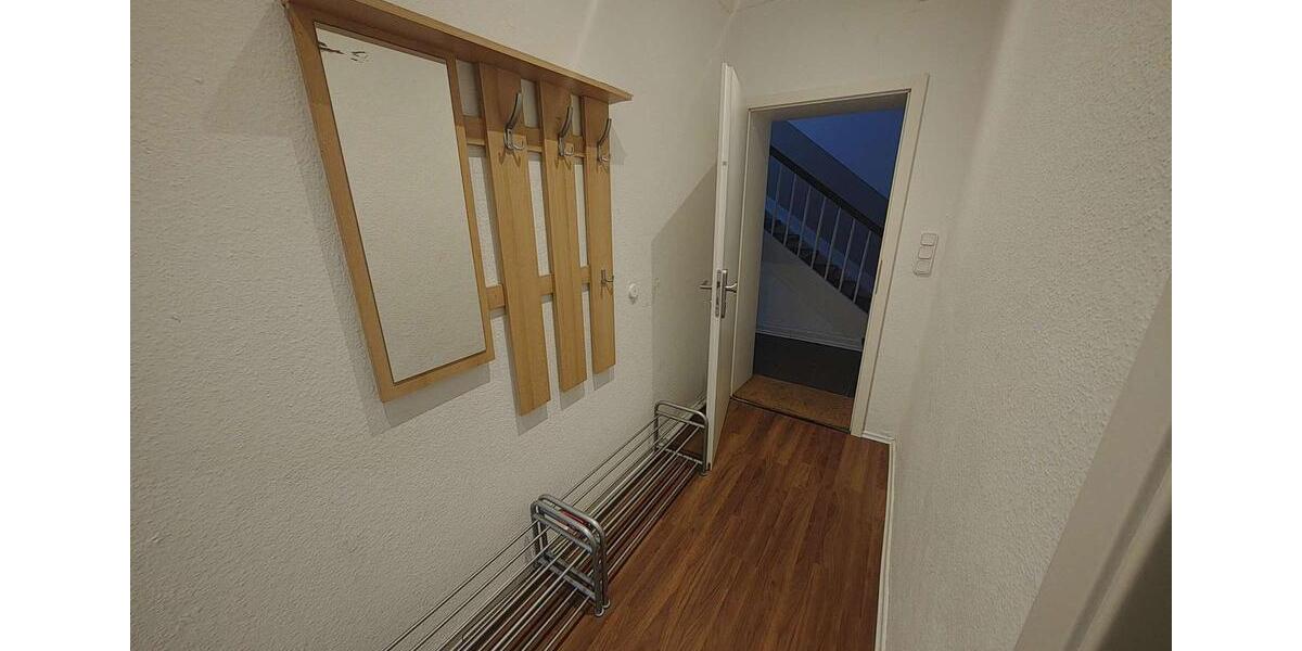 Schöne Altbau-Wohnung im Erdgeschoss 2 zimmer