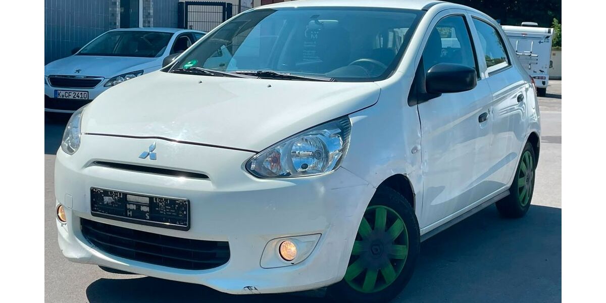 Mitsubishi Space Star 142.252 km 3.300 &euro; Gelsenkirchen 45884