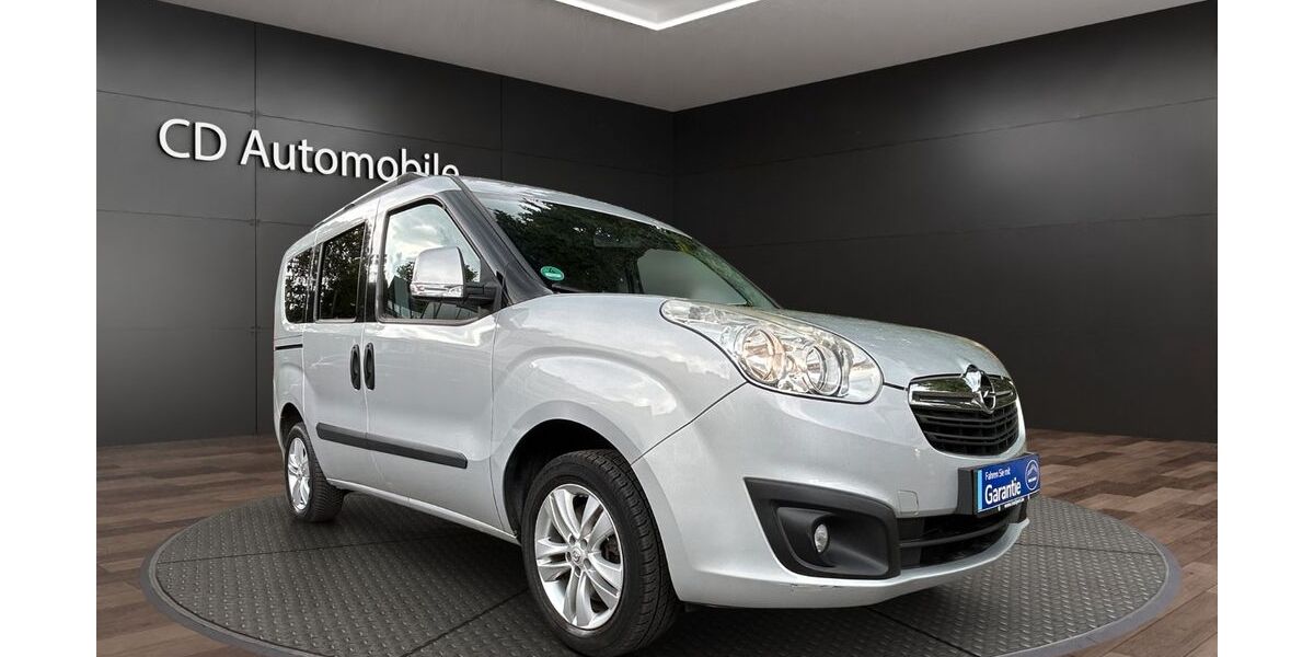 Opel Combo 111.360 km 6.690 &euro; Recklinghausen 45659