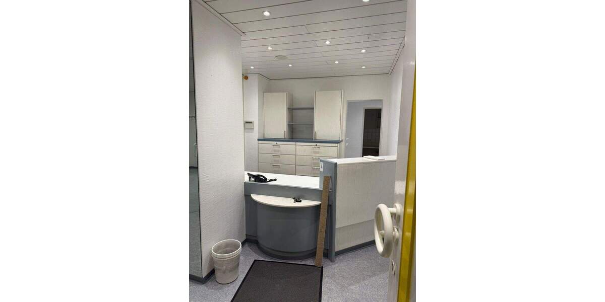 Ehemalige Zahnarztpraxis in Herne - vielseitig nutzbar für Heilberufe, Massage oder Büro zimmer