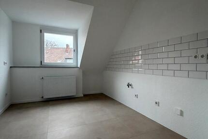 Wohnung Duisburg Mittelmeiderich - 2 Zimmer, 77 m&sup2;, 900&euro; | Angebot:25274270