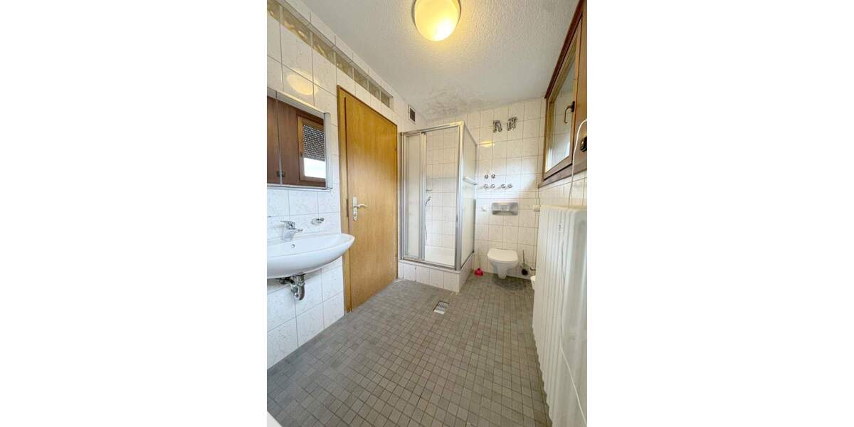 Mehrfamilienhaus, Wohnhaus Oberhausen Sterkrade-Nord - 9 Zimmer, 254 m&sup2;, 759.000&euro; | Angebot:25319533