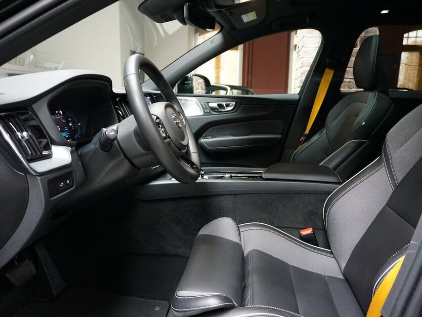 XC60 T8 Polestar B&W Pano 360° Leder HuD 22´