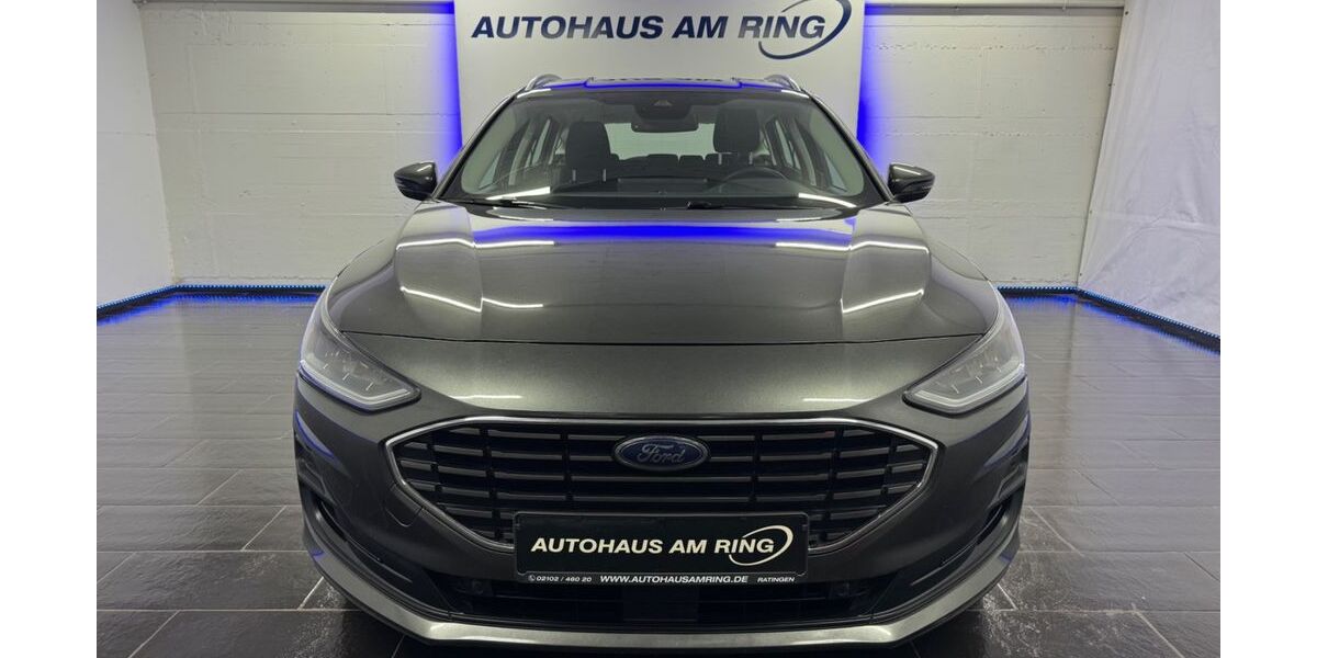 Ford Focus 136.498 km 12.799 &euro; Ratingen bei Düsseldorf 40878