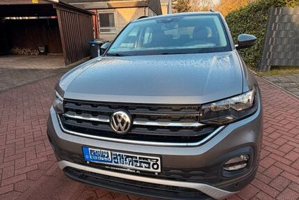 VW T-Cross 29.675 km 15.900 &euro; Recklinghausen 45665