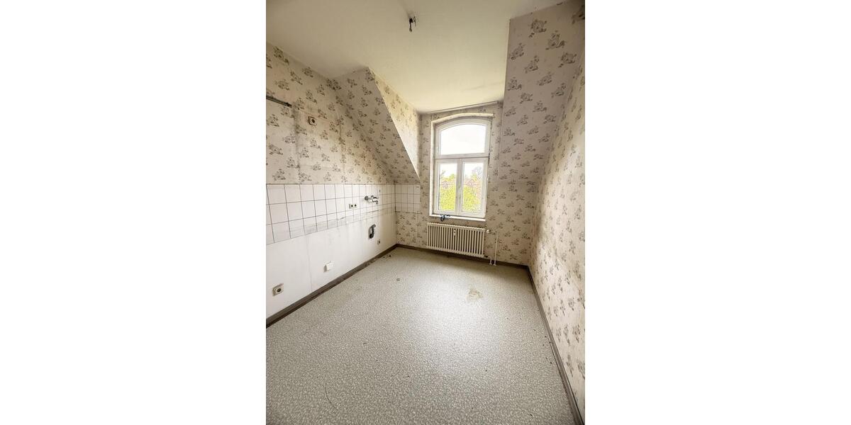 Dachgeschoßwohnung Duisburg Hamborn - 3.5 Zimmer, 70 m&sup2;, 321&euro; | Angebot:26595023