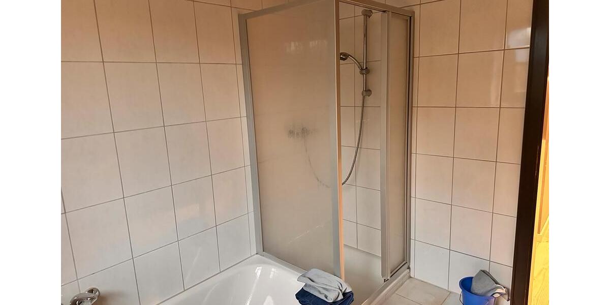 Große EG-Wohnung mit Garten – ideal für Familie & Gewerbe 3 zimmer