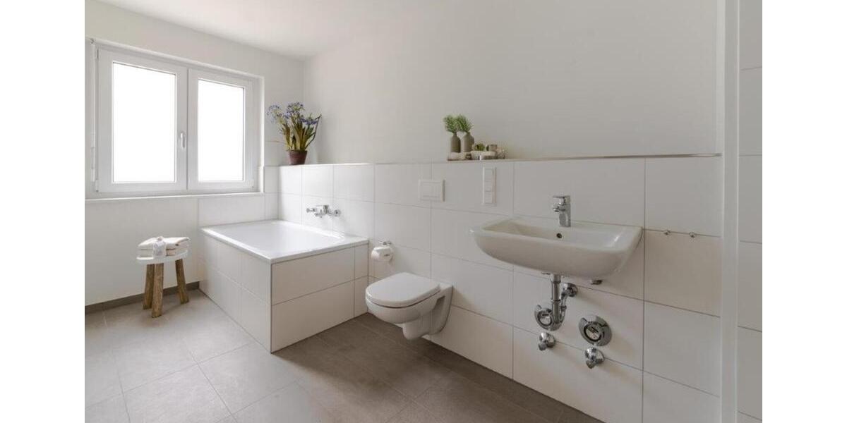 Etagenwohnung Bochum Wiemelhausen - 2 Zimmer, 66 m&sup2;, 960&euro; | Angebot:25050132