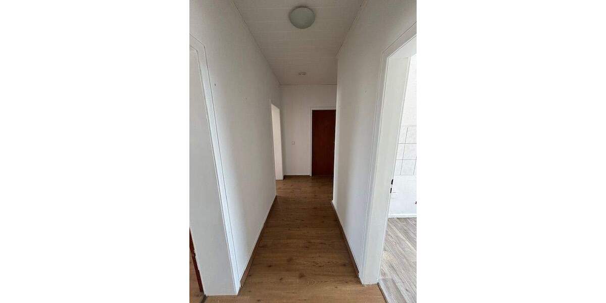 Hell - Gepflegt - 3 Räume - Küche - Diele - Wannenbad mit Fenster - ruhige Lage 3 zimmer