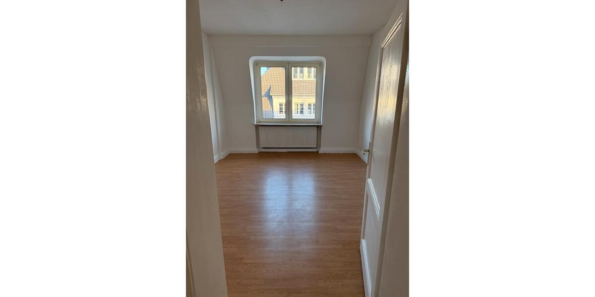 Dachgeschoßwohnung Wuppertal Gemarkung Langerfeld - 2 Zimmer, 65 m&sup2;, 450&euro; | Angebot:25421967