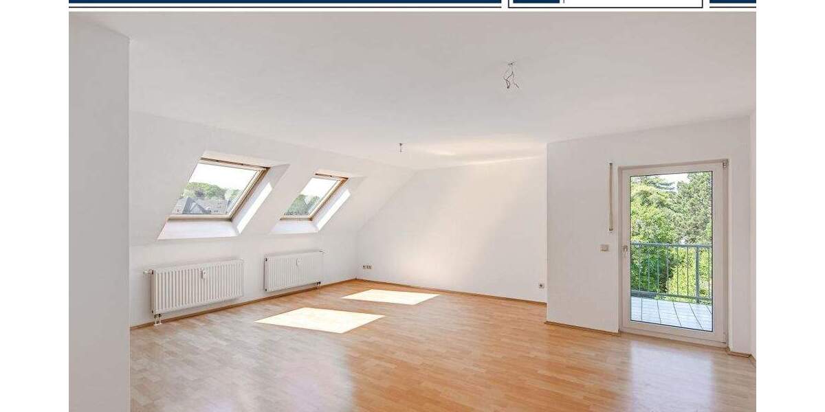 Gemütliche Dachgeschosswohnung in bester Lage mit EBK ab sofort! 2 zimmer