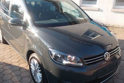 VW Touran 205.000 km 9.900 &euro; Bochum 44809