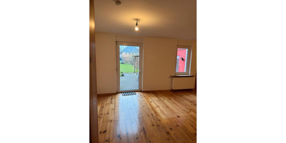 Doppelhaushälfte Duisburg Duisburg-Mitte - 4.5 Zimmer, 120 m&sup2;, 1.300&euro; | Angebot:25297593