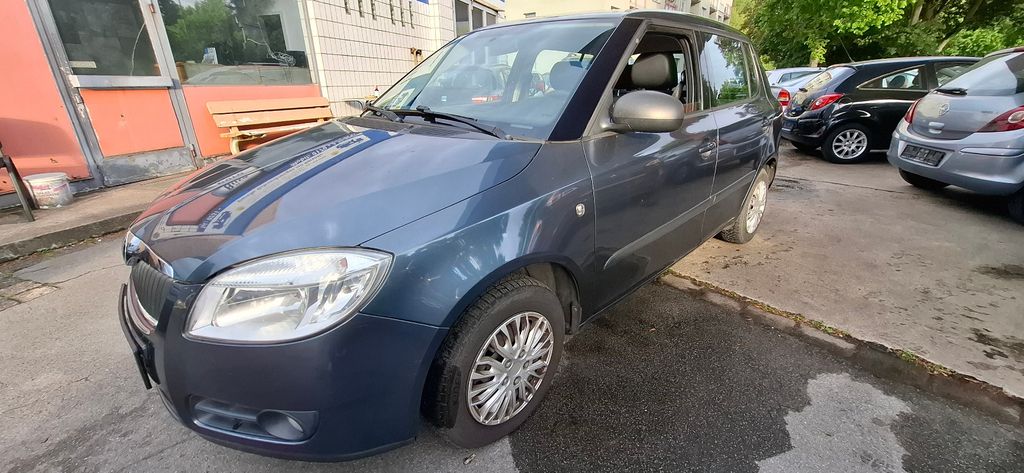 Skoda Fabia 141.500 km 2.990 &euro; Dortmund 44339