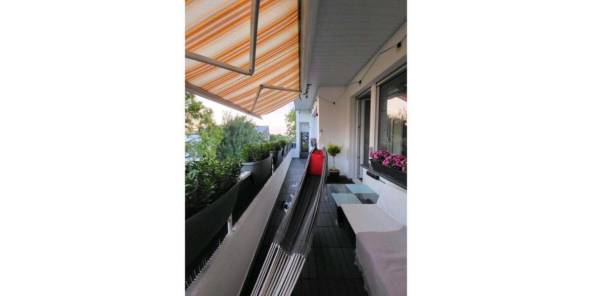 Lichtdurchflutete 2,5-Zimmer-Wohnung mit Balkon & Tiefgarage 2.5 zimmer