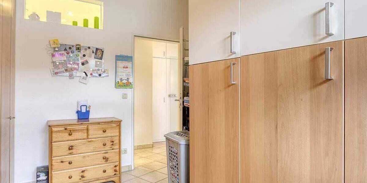 Etagenwohnung Ratingen Zentrum - 3 Zimmer, 80 m&sup2;, 297.400&euro; | Angebot:25727920