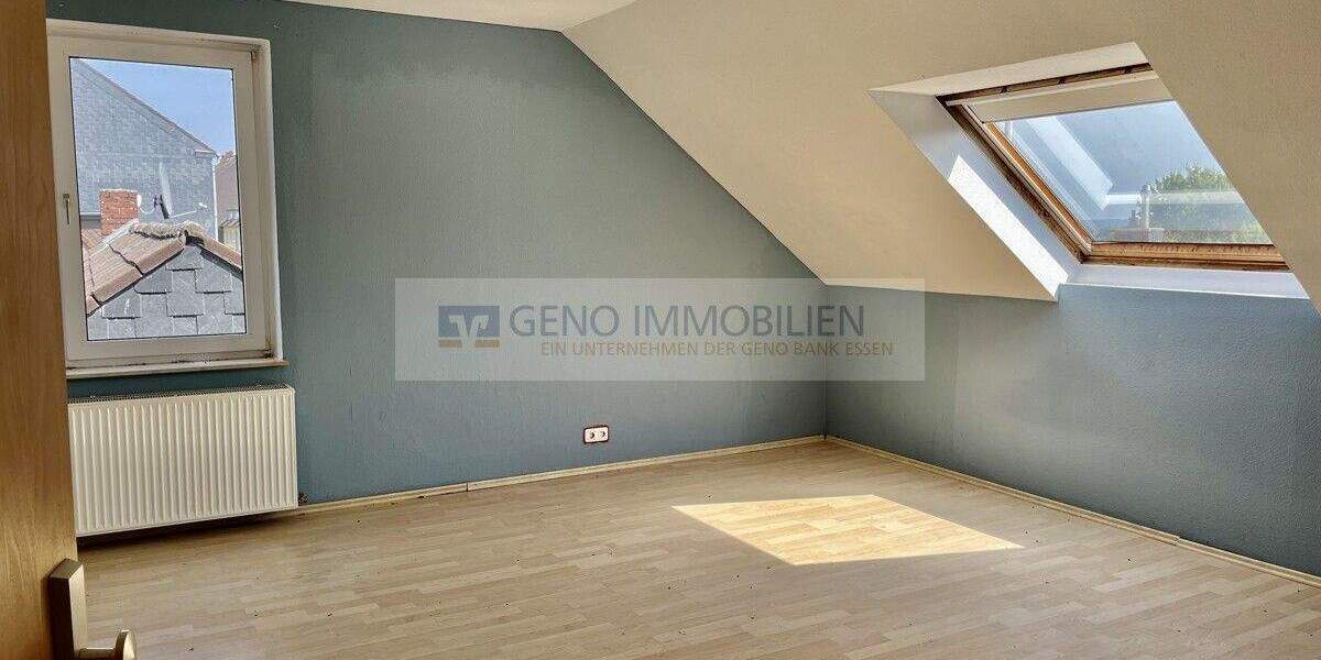 Mehrfamilienhaus, Wohnhaus Essen / Überruhr-Hinsel Überruhr-Hinsel - 9 Zimmer, 244 m&sup2;, 475.000&euro; | Angebot:23986331