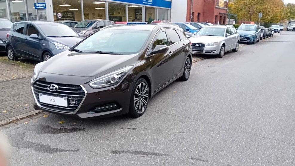 Hyundai i40 150.500 km 12.999 € Duisburg 47269