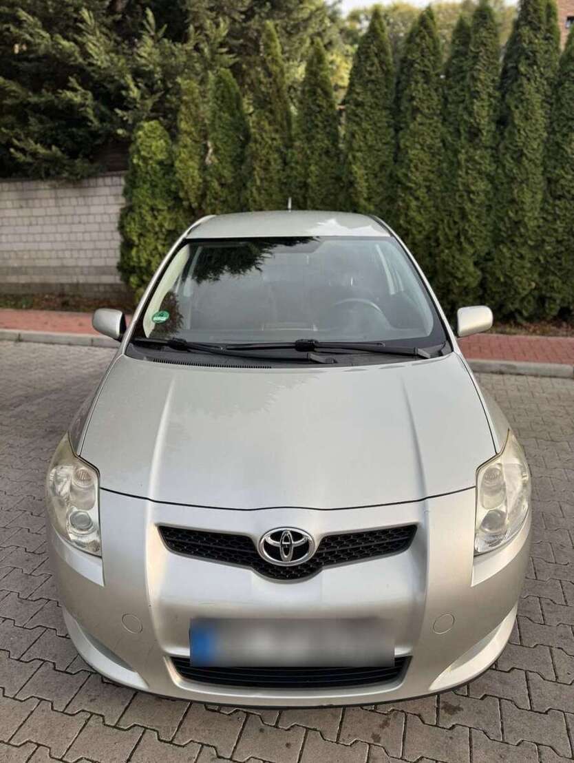 Toyota Auris 125.000 km 6.890 € Dortmund 44359