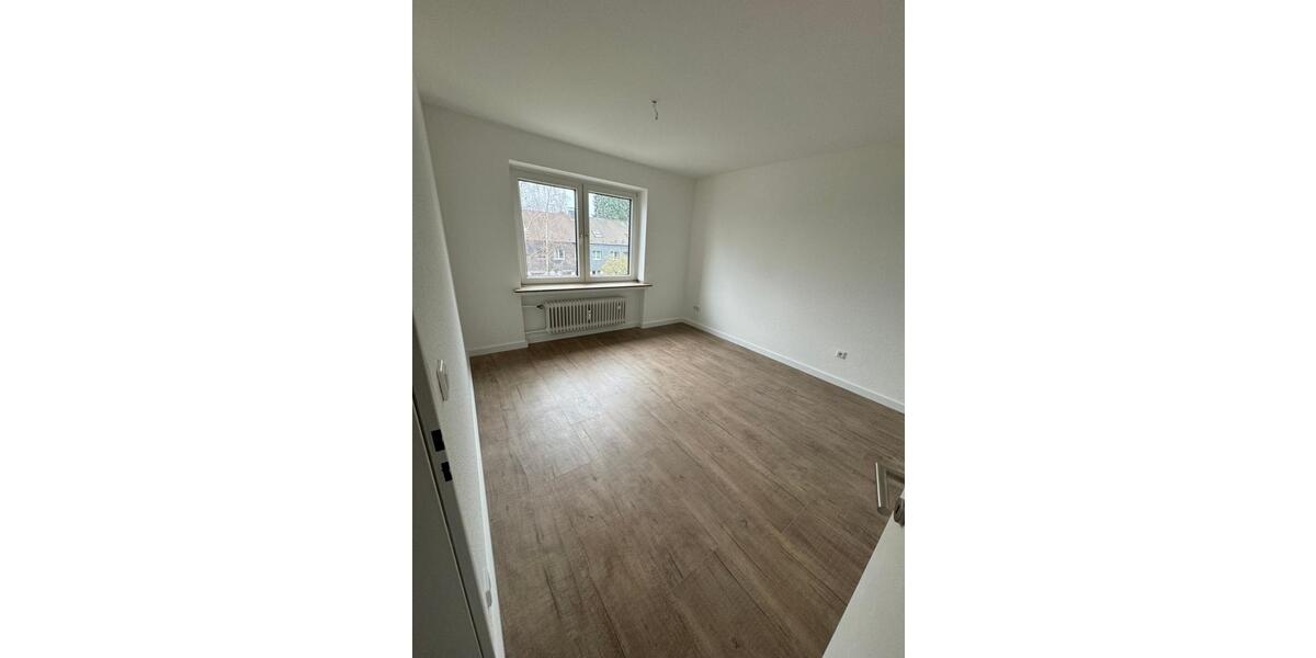 Top Lage**2 Raum-Wohnung mit Balkon in Oberhausen-Königshardt 2 zimmer