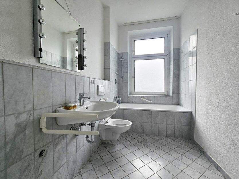 Mit Balkon und Parkettboden in den Herbst starten – Gevelsberg - WE04 2 zimmer