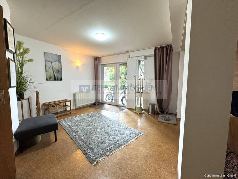 Büro-Praxisfläche im Essener Süden!