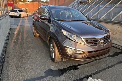 Kia Sportage 122.000 km 11.300 € Witten 58453