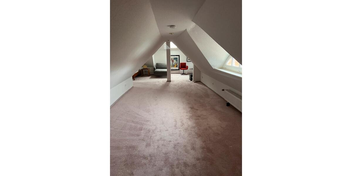 Dachgeschoßwohnung Gelsenkirchen Resse - 4 Zimmer, 138 m&sup2;, 990&euro; | Angebot:26322223