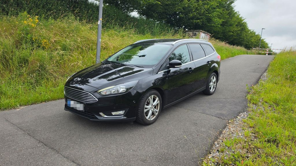 Ford Focus 67.000 km 9.000 &euro; Essen 45141