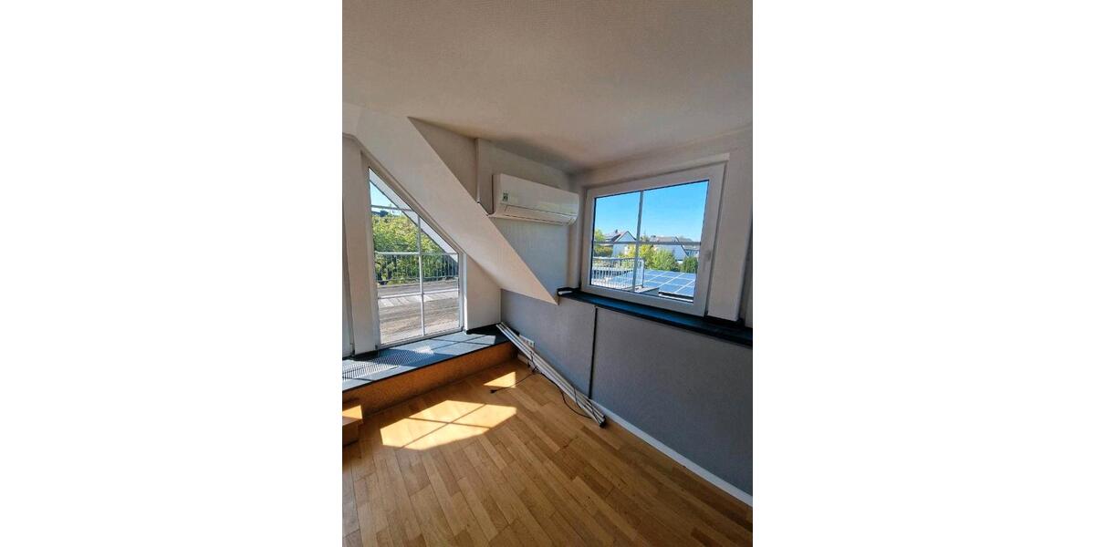 Dachgeschoßwohnung Velbert Langenberg - 1 Zimmer, 70 m&sup2;, 830&euro; | Angebot:26312915