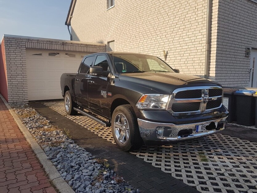 Ram 2500 Crew Cab Pick-up