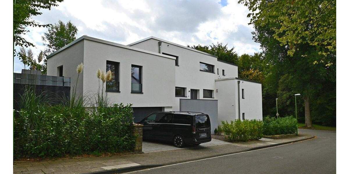 Welcome Home in Bredeney! Neuwertiges, stylisches Zuhause mit Doppelgarage & Einliegerwohnung 1 zimmer