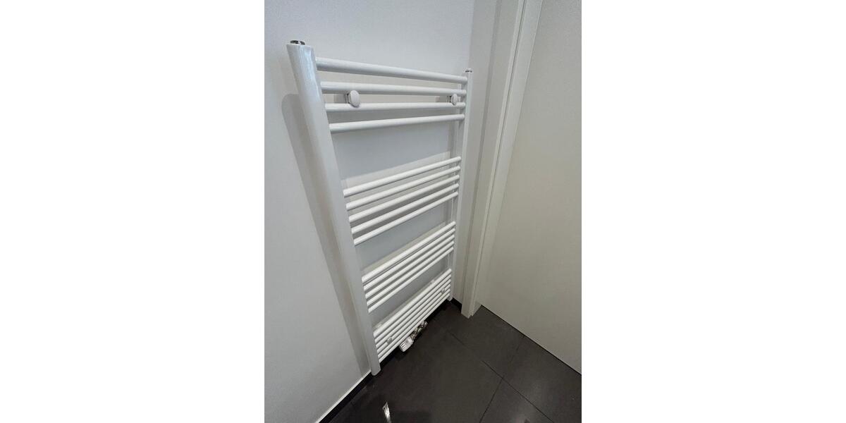 Schöne Altbau-Wohnung, kernsaniert, Einbauküche neu, Essen Südost 1 zimmer