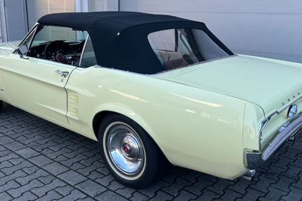 Ford Mustang 81.700 km 49.260 &euro; Dortmund 44149