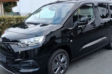 Toyota Proace City 93.000 km 18.800 € Oberhausen 46047