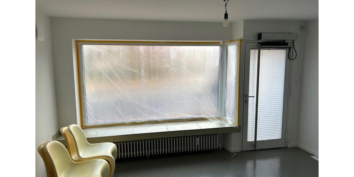 Gewerbefläche im Erdgeschoss – für Büro, Kleingewerbe, Praxis zimmer