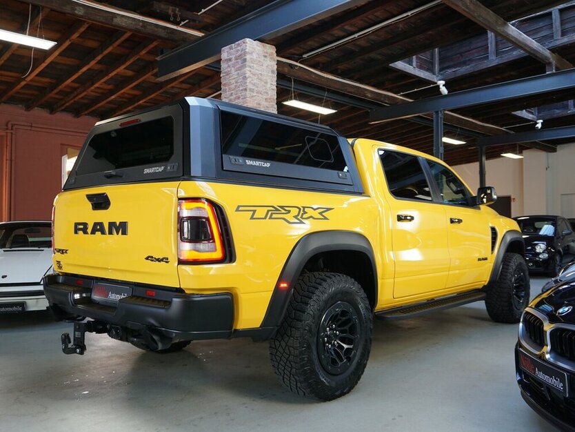 Dodge RAM 1500 TRX 6.2L V8 SMARTCUP Leder Pano HuD H&K 41.719 km 128.900 € Wuppertal 42327