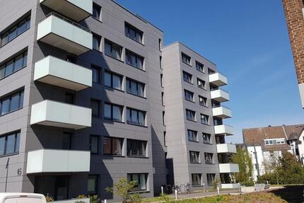 Erdgeschoss und Erstbezug - direkt am Rhein... einmalig! 3 Zimmer KDB + 2 Balkone - ideal für Paare