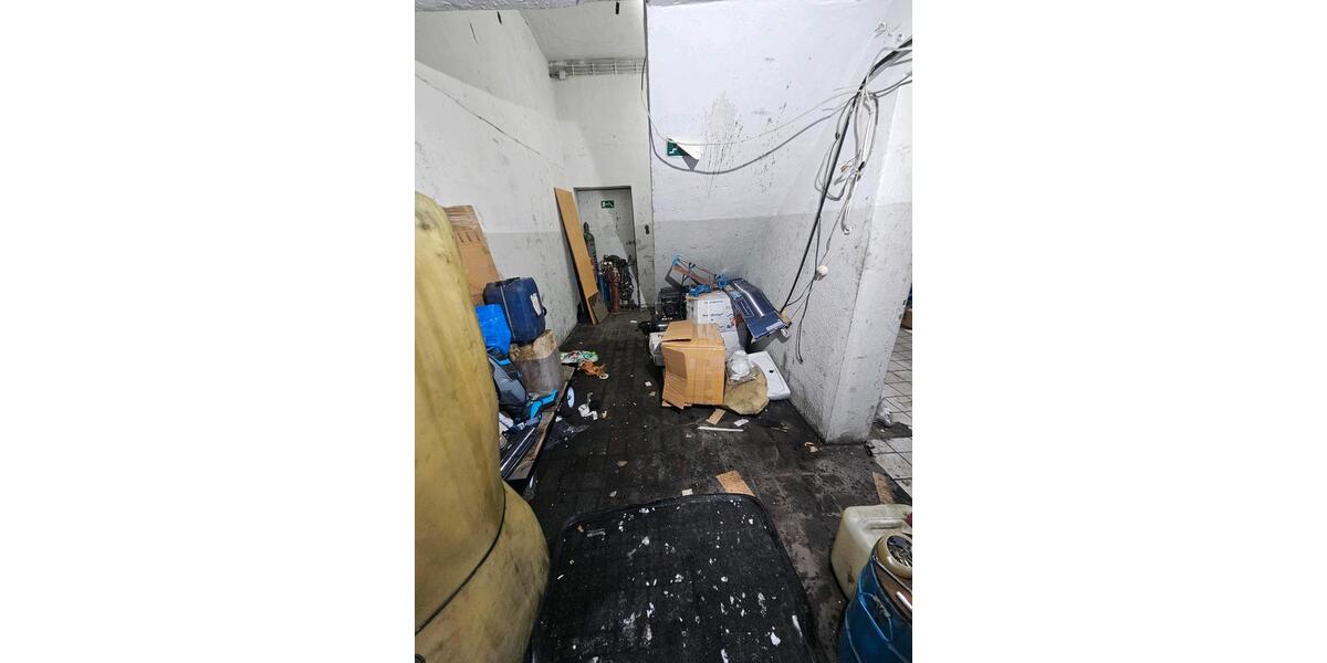 Kfz stellplätze auto Werkstatt Halle Lackierer korrasorie bauer zimmer