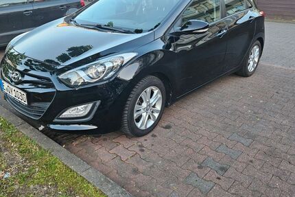 Hyundai i30 94.400 km 8.700 &euro; Essen 45326