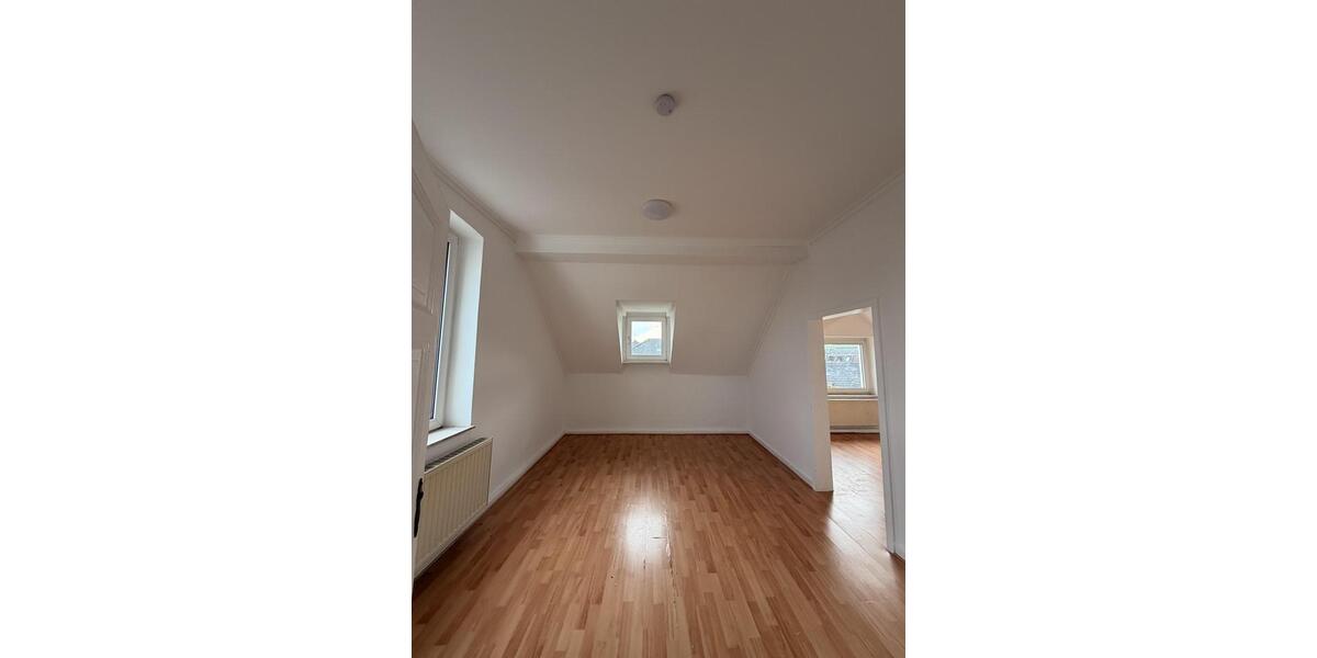 Dachgeschoßwohnung Recklinghausen König Ludwig - 4 Zimmer, 93 m&sup2;, 760&euro; | Angebot:26270304