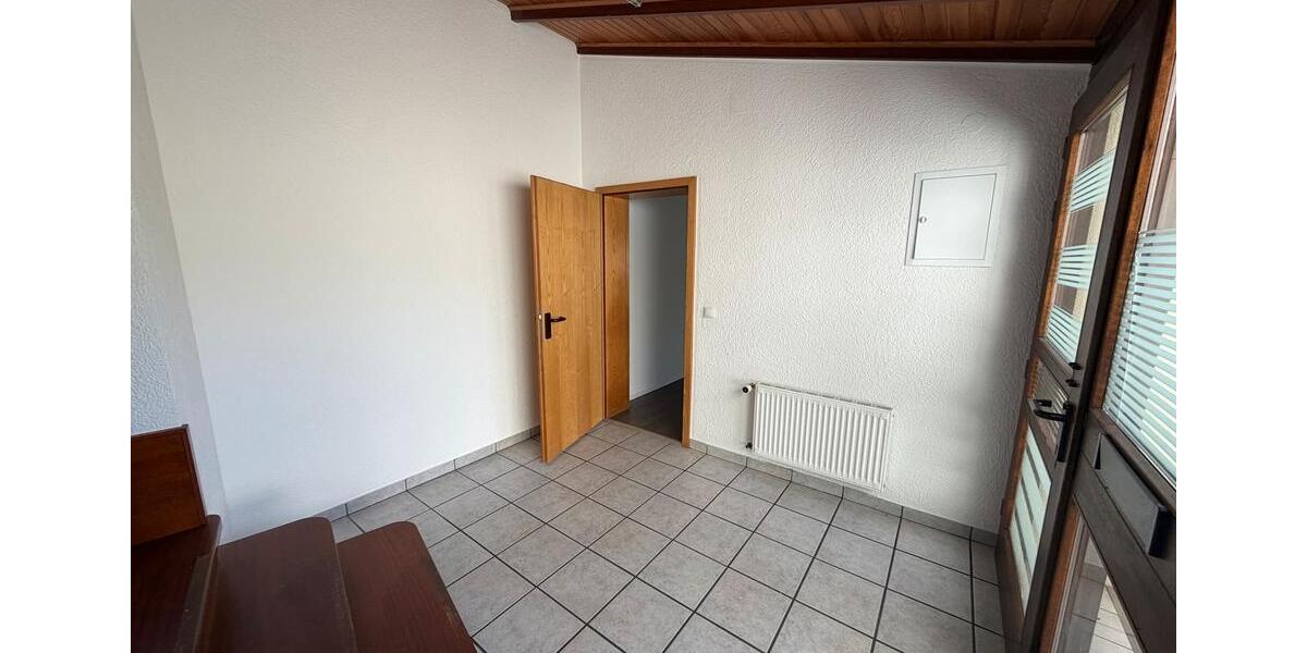 Erdgeschoßwohnung Hagen Hagen-Nord - 2 Zimmer, 90 m&sup2;, 950&euro; | Angebot:26356797