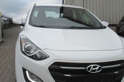 Hyundai i30 95.317 km 9.790 &euro; Herne 44653