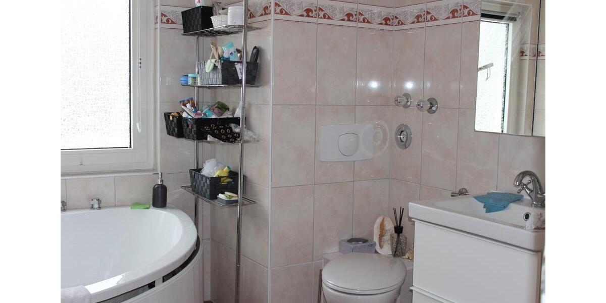 Doppelhaushälfte 170 m2 6.5 zimmer