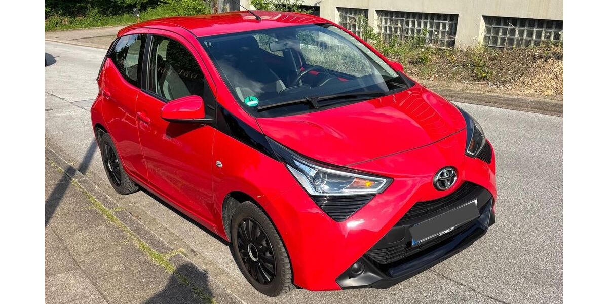 Toyota Aygo (X) 18.823 km 9.000 &euro; Sprockhövel 45549